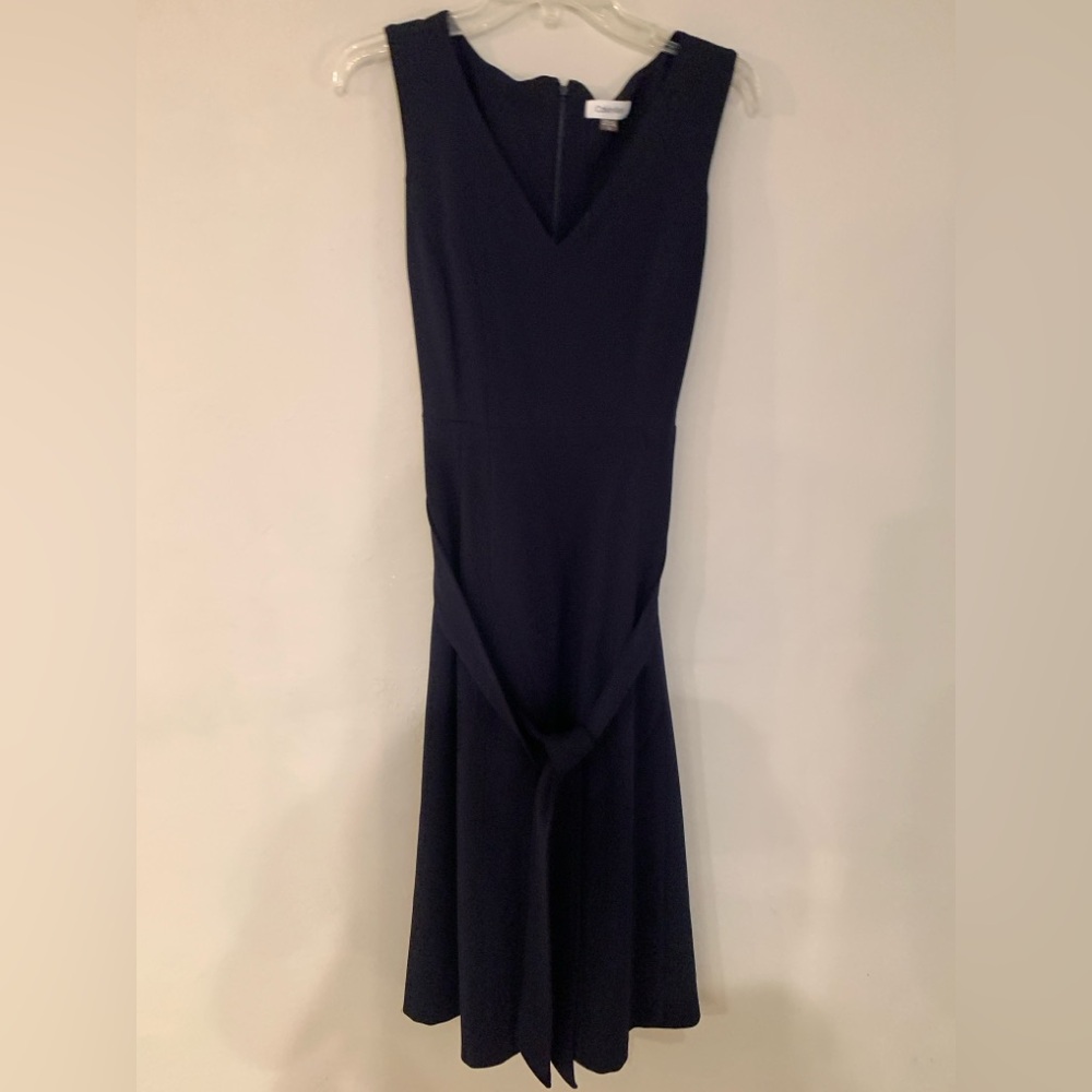 Calvin Klein Navy V-Neck Maxi Dress with tie belt Size 12 like new no flaws